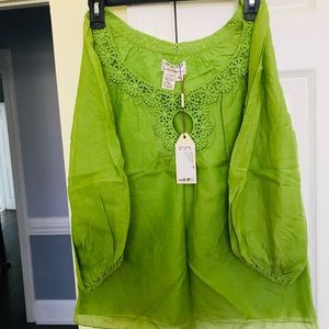 Women’s blouse